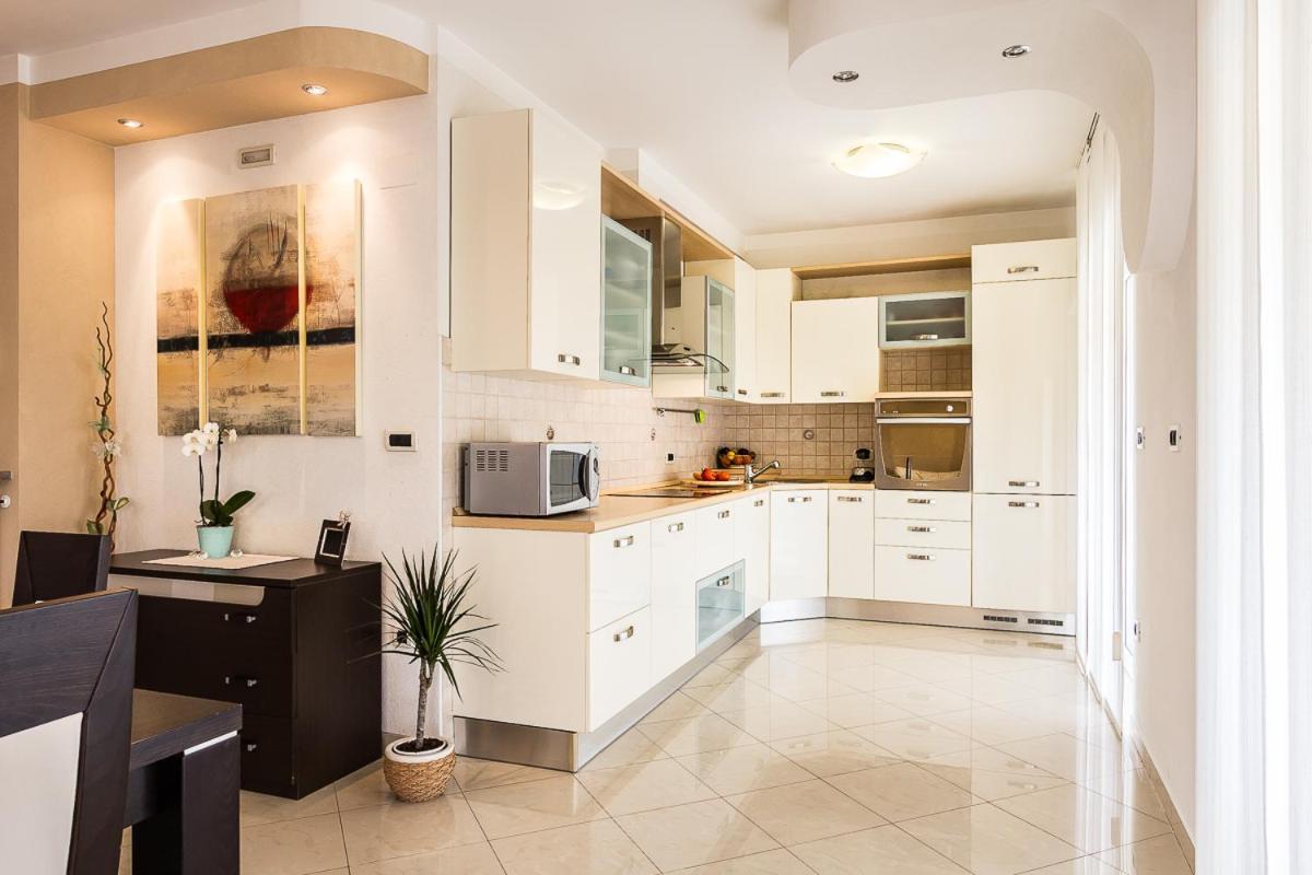 Apartment Igor 3 **** Медулин Экстерьер фото